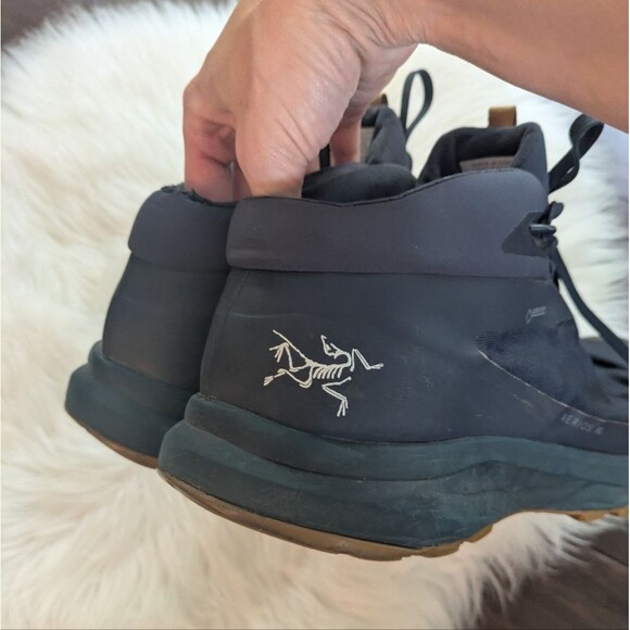 arcteryx aerios fl mid gtx men’s 10.5 navy blue hiking shoes boots main image 7